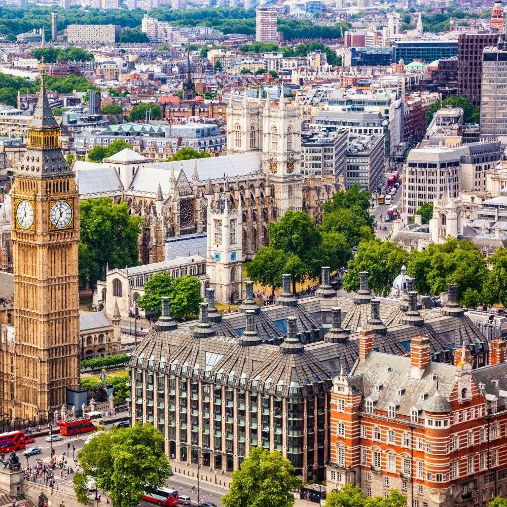 London cityscape representing comprehensive debt recovery services in London